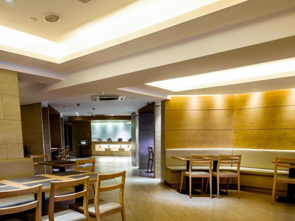 Ji Hotel Shanghai Yan An Road Branch Exterior photo