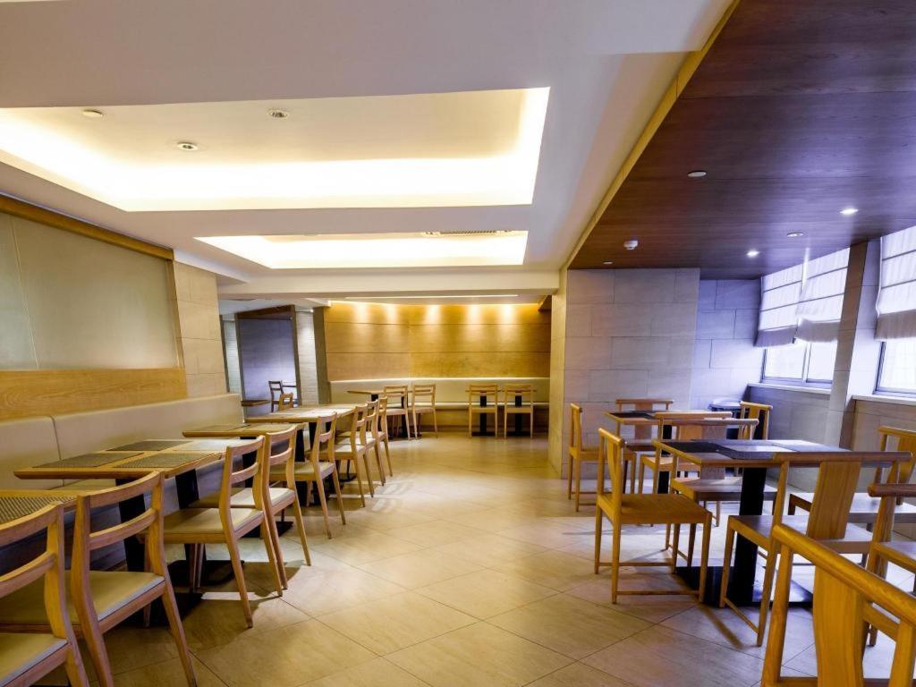 Ji Hotel Shanghai Yan An Road Branch Exterior photo